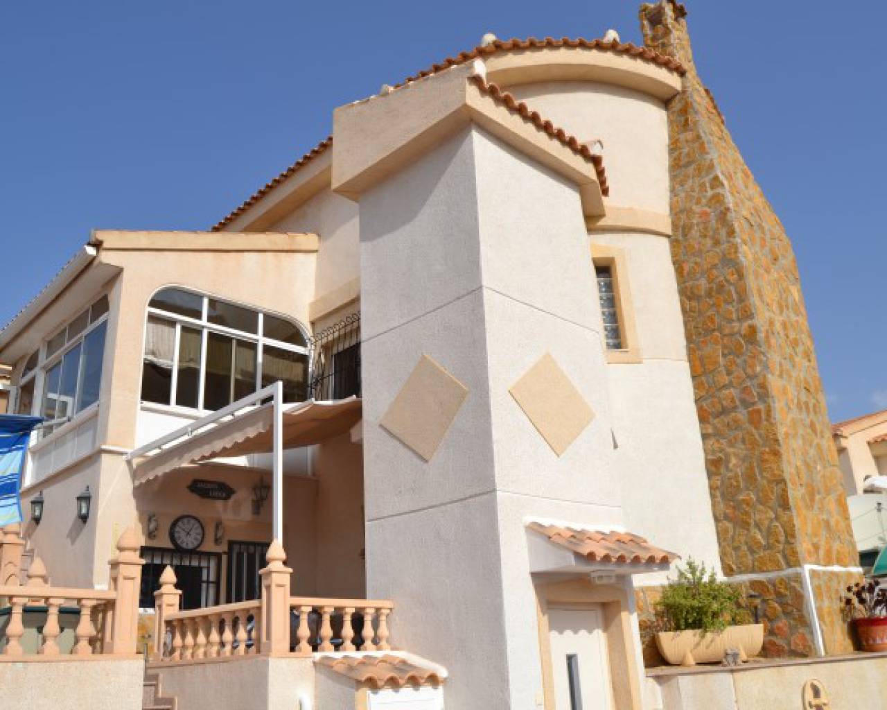 Freistehendes Haus (Villa) - Resale - Alicante* NO USAR - VA3508