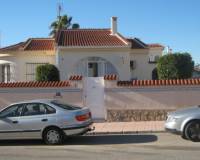 Resale - Freistehendes Haus (Villa) - Alicante* NO USAR - Airstrip