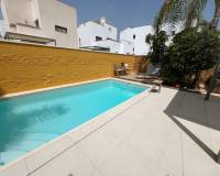 Resale - Freistehendes Haus (Villa) - Ciudad Quesada - Pueblo Bravo