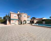 Resale - Freistehendes Haus (Villa) - Ciudad Quesada - Quesada Zentrum