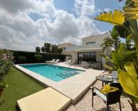 Resale - Freistehendes Haus (Villa) - Los Montesinos - La Herrada
