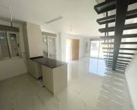 Resale - Semi-detached - Daya Nueva