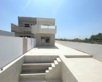 Resale - Semi-detached - Daya Nueva